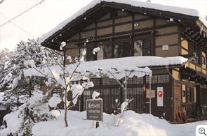 イメージ：雪に覆われた１月頃の桜ゲストハウス